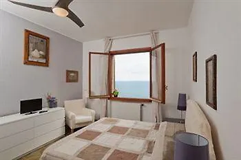 Alojamento de Acomodação e Pequeno-almoço Cas'alda Varazze